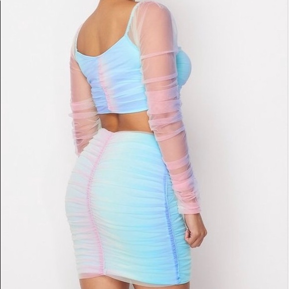 HOT & DELICIOUS Long Sleeve Crop Top & Skirt Set - Picture 5 of 5